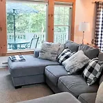 Comfortable Tannersville Gem Close To Slopes!